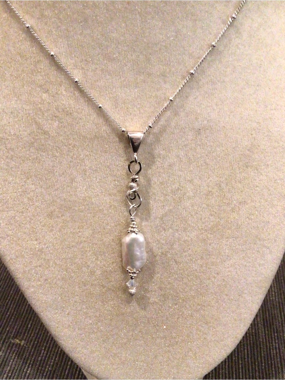 Pearl necklace,